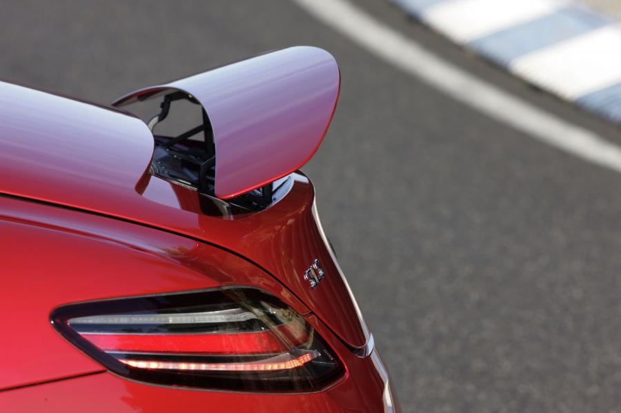  Mercedes-Benz SLS AMG 2010 года  (фото 126 из 526)